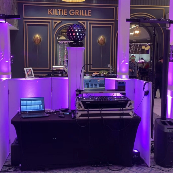 DJ Booth Set Up | Sample 3 – DJMike